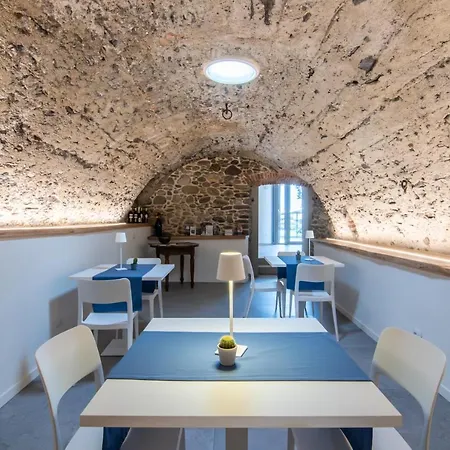 R&b Al Bed & Breakfast Domaso