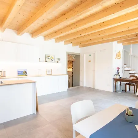 R&b Al Bed & Breakfast Domaso