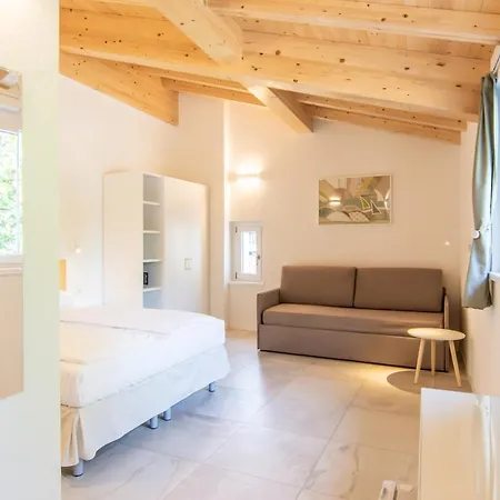 R&b Al Bed & Breakfast