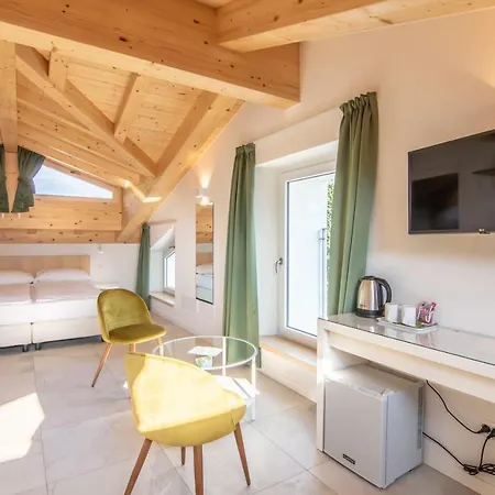 R&b Al Bed & Breakfast Domaso