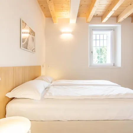 R&b Al Bed & Breakfast Domaso