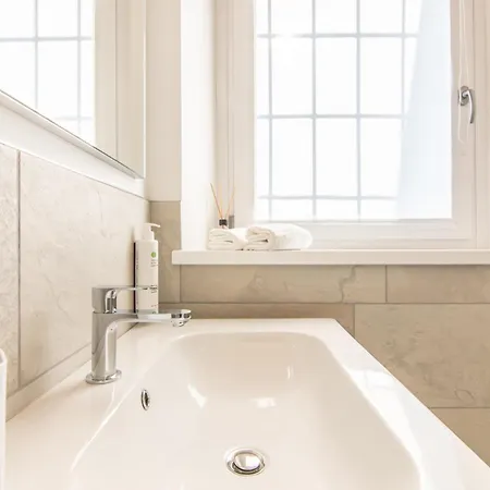 R&b Al Bed & Breakfast Domaso