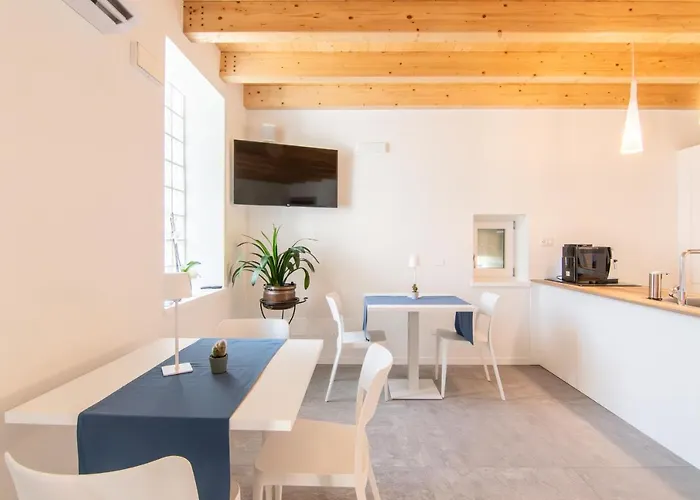 לינה וארוחת בוקר R&b Al