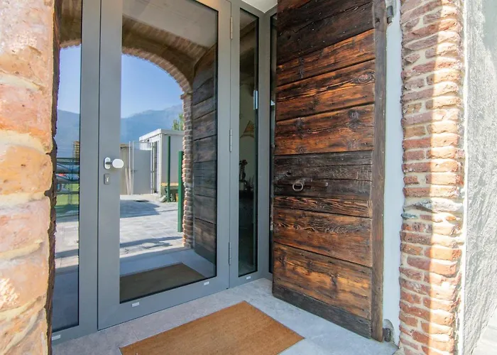 R&b Al 3* דומאסו