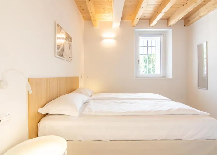 R&b Al Bed & Breakfast Domaso