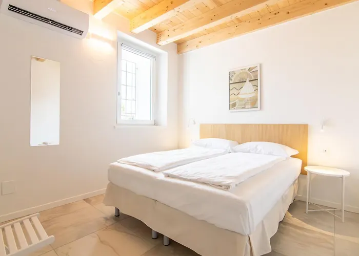 R&b Al Bed & Breakfast Domaso