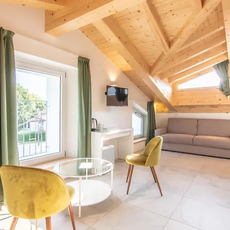 R&b Al Bed and breakfast Domaso